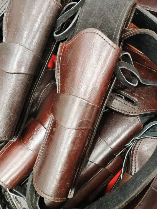357/38/9mm Smooth Plain Brown Desert Gunslinger Western Rig - Cowboy Rig: Full Grain Leather; Suede Lined - Right Handed