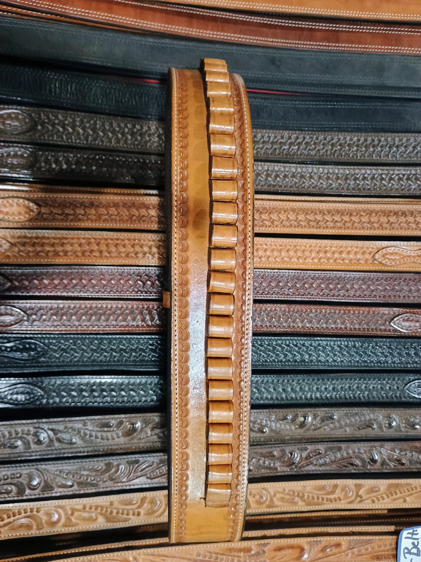.44 / .45 / .410 Pistolero Hand-Tooled Ammo Belt – Full Grain Leather, Suede Lined (Saddle Tan / Black) – [Width Placeholder]