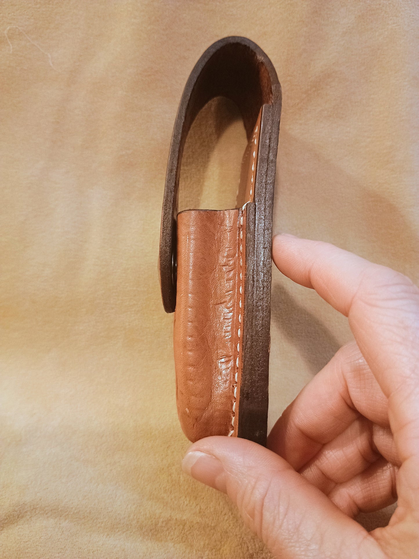 Handcrafted Full Grain Leather Double Stack Single Magazine Pouch – Western Botanical Leaf Tooled Closed Top with Snap Closure