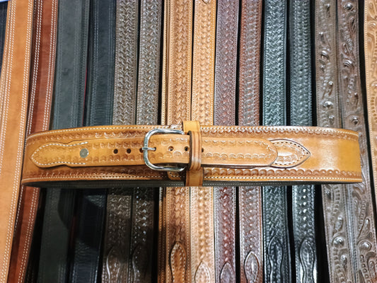 .357 / .9mm / .38 Pistolero Hand-Tooled Ammo Belt – Full Grain Leather, Suede Lined (Saddle Tan / Black) – [Width Placeholder]